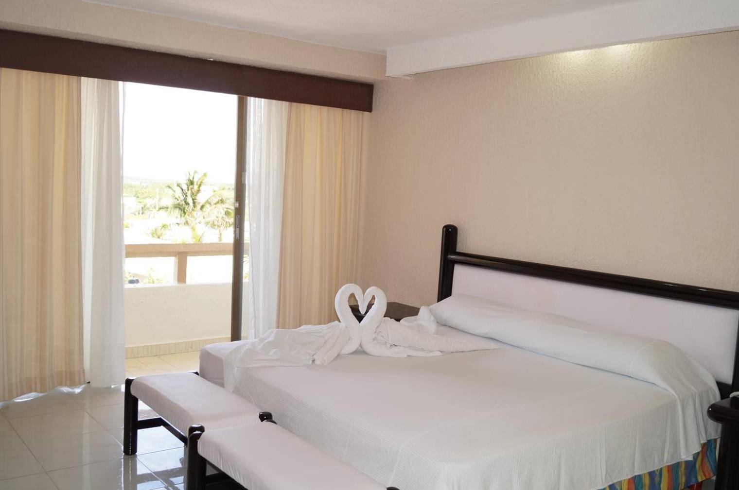 Solymar Hotel All Inclusive Канкун Екстер'єр фото